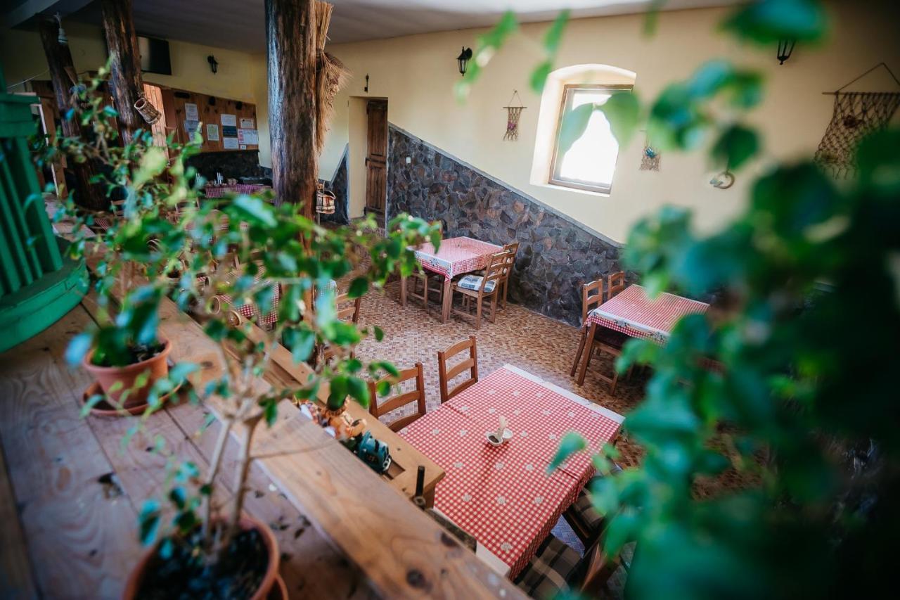 Moara De Piatra Hotell Carta  Eksteriør bilde