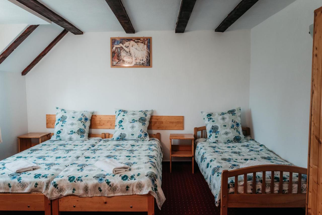 Moara De Piatra Hotell Carta  Eksteriør bilde