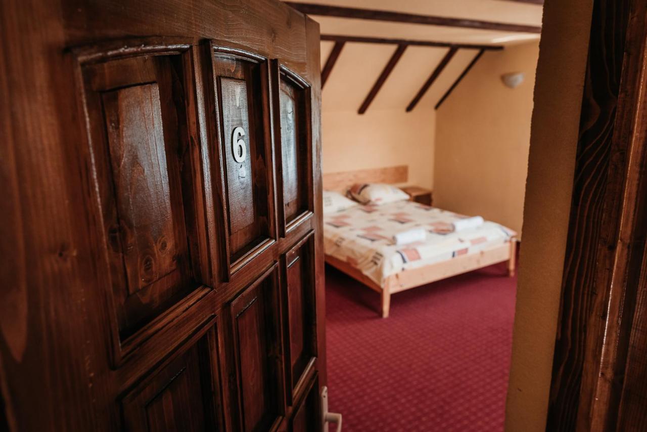 Moara De Piatra Hotell Carta  Eksteriør bilde