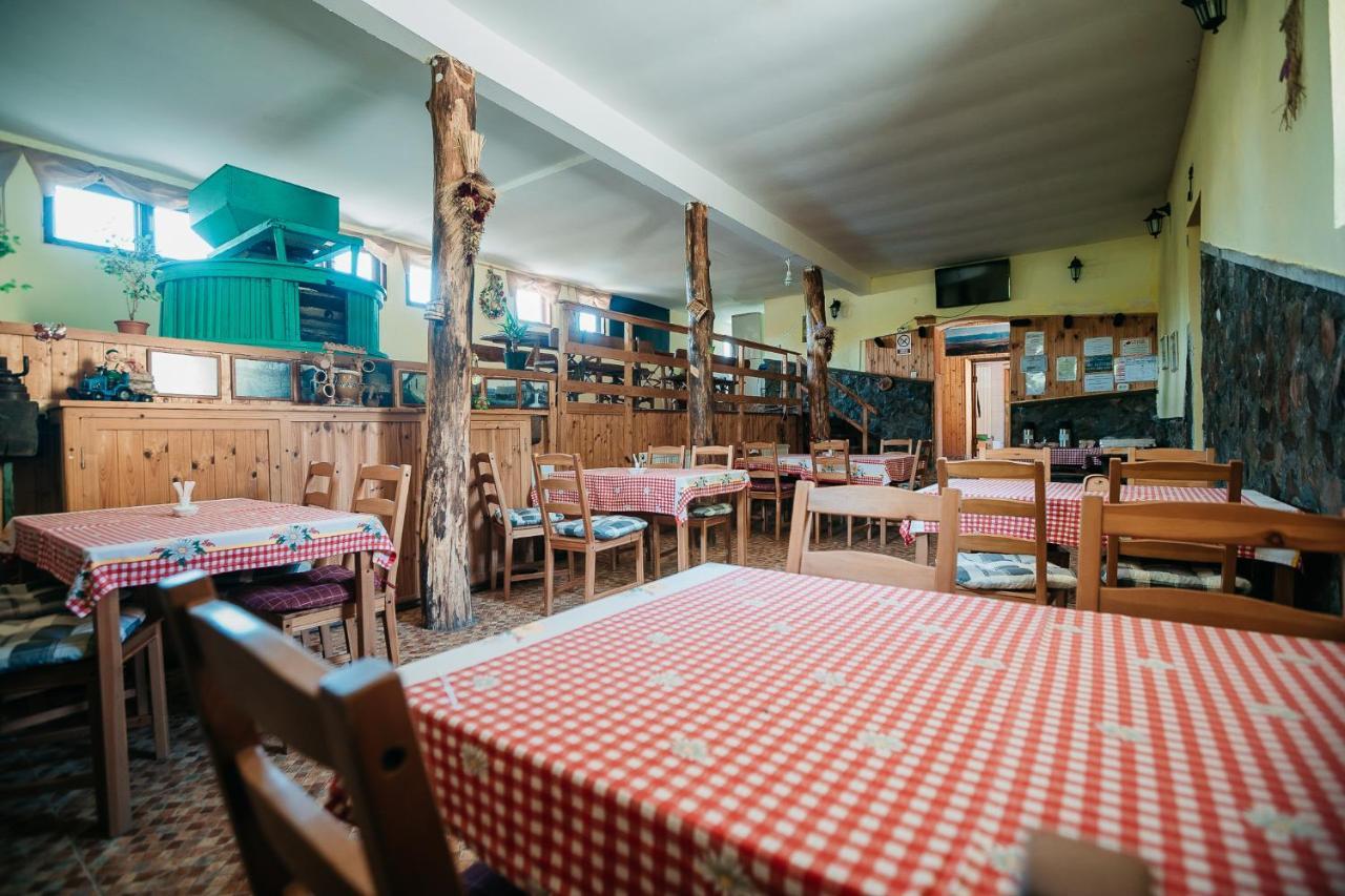 Moara De Piatra Hotell Carta  Eksteriør bilde